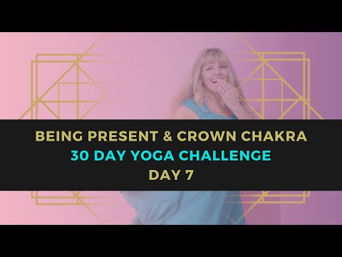 Being Present & Crown Chakra Yoga Flow //15 Minutes // 30 Day Yoga Challenge // Day 7