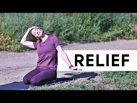 10 Minute Yoga (Relieve stress in your shoulders and neck)